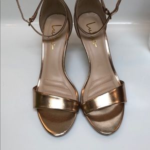 Lulus champagne heel